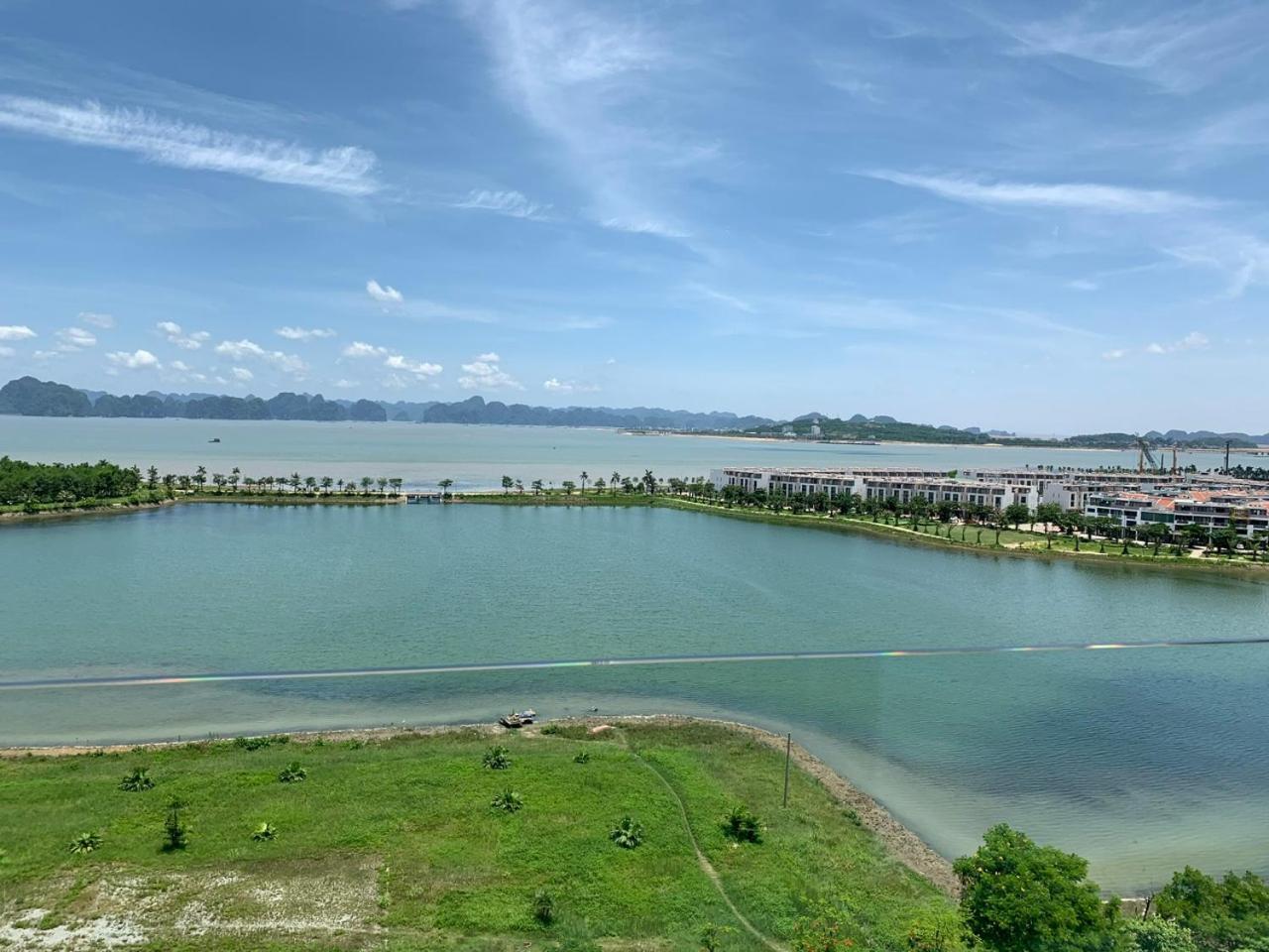 Sunday Premium Apartment Ha Long Exterior foto